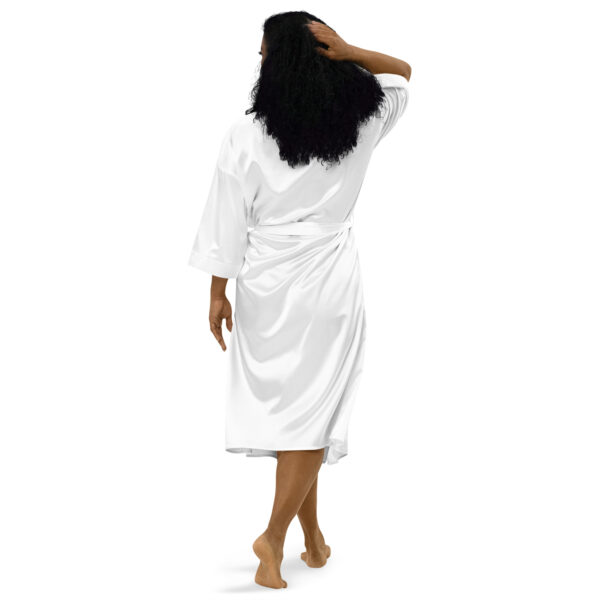 Satin robe - Image 10