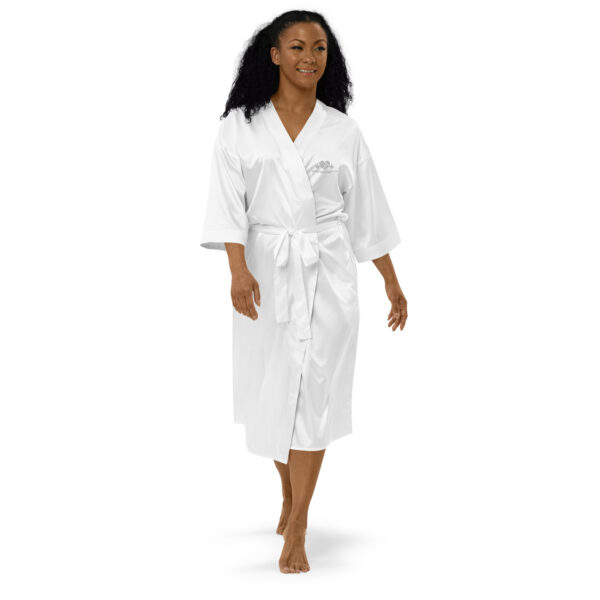 Satin robe - Image 9